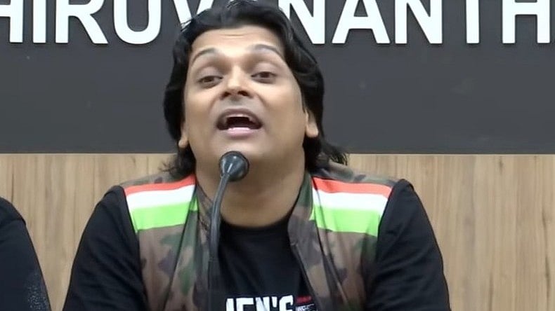 'ദിലീപും പള്‍സര്‍ സുനിയും ഒരുമിച്ചുള്ള ചിത്രം ഫോട്ടോ ഷോപ്പ്, രാഹുല്‍ മാങ്കൂട്ടത്തിലിനെതിരെയുള്ള പരാതിയില്‍ ഞാന്‍ പറഞ്ഞത് ശരിയായില്ലേ'