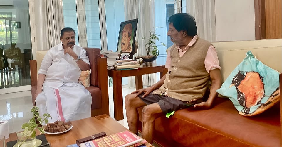 'കാലത്തിന്റെ അക്കരെ അക്കരെ അക്കരെ നിന്നും ഇനിയും സിനിമാ ലോകത്തിന് ആ മഹാപ്രതിഭ നിത്യ പ്രചോദനമാകും'