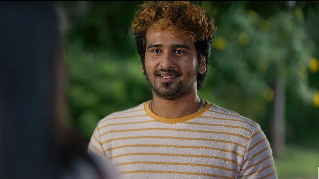 ''ഒരു പെൺകുട്ടിയെ റിക്രൂട്ട് ചെയ്താ നിനക്കെത്ര കിട്ടും!''; ശ്രദ്ധേയമായി ഷെയ്നിന്റെ 'ഹാൽ' ട്രെയ്‌ലർ