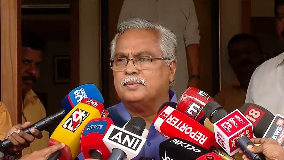 ഇത് അശ്ലീലത്തേക്കാള്‍ മോശം; ചെഗുവേരയെ മോശമായി ചിത്രീകരിച്ചു; പിന്‍വലിച്ച്
കോണ്‍ഗ്രസ് മാപ്പുപറയണമെന്ന് ബിനോയ് ബിശ്വം