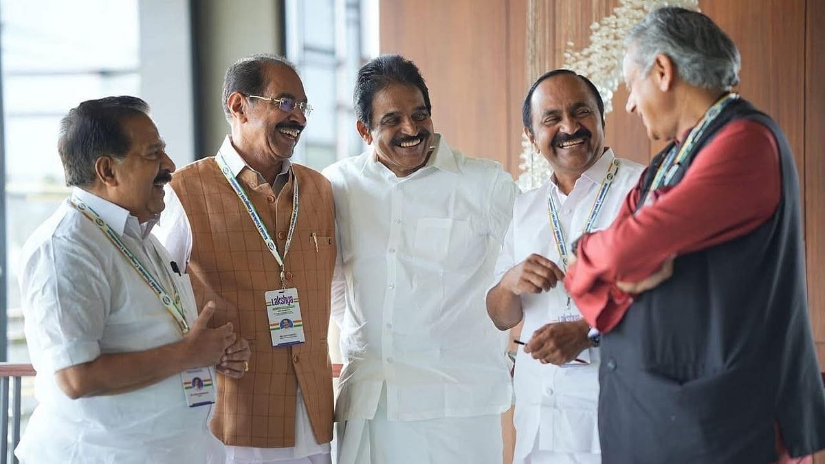 'എന്നാല്‍ മത്സരിക്കാനില്ലെന്ന് വിഡി സതീശന്‍, പിന്തുണച്ച് ചെന്നിത്തല'; കോണ്‍ഗ്രസില്‍ ഭിന്നത