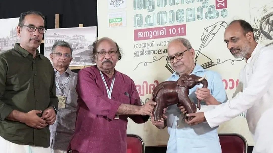 'ഹിന്ദു മതം എന്ന ഒന്നില്ല, സംഘടിത മതങ്ങളുടെ സ്വഭാവത്തിലേയ്ക്ക് വരുന്നു'