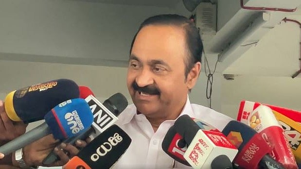 'ജയിപ്പിച്ച ജനങ്ങളോടുള്ള ഉത്തരവാദിത്തം കോണ്‍ഗ്രസ് നിറവേറ്റി'; രാഹുലിനോട് രാജി ആവശ്യപ്പെടാന്‍ അധികാരമില്ലെന്ന് വി ഡി സതീശന്‍