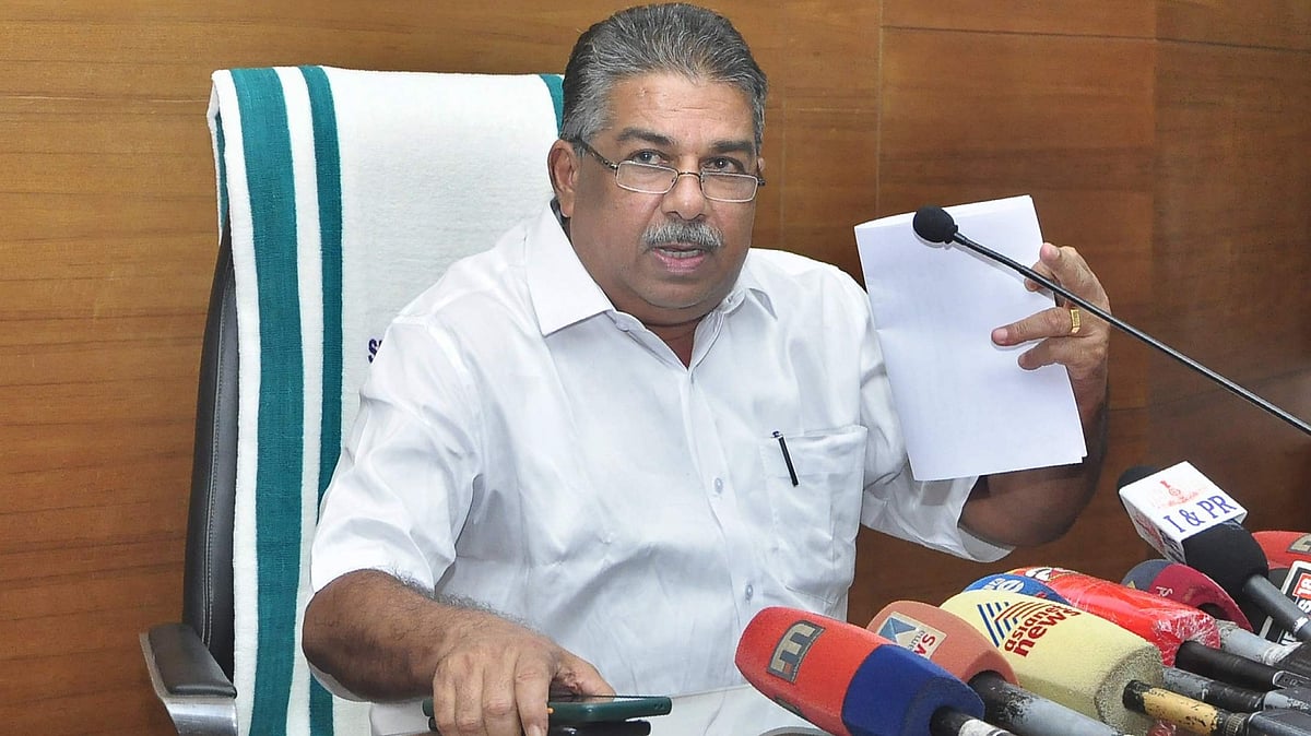 'മന്ത്രിയുടെ വാക്കുകള്‍ വര്‍ഗീയ വിദ്വേഷമുണ്ടാക്കുന്നത്'; സജി ചെറിയാനെതിരെ പരാതി 