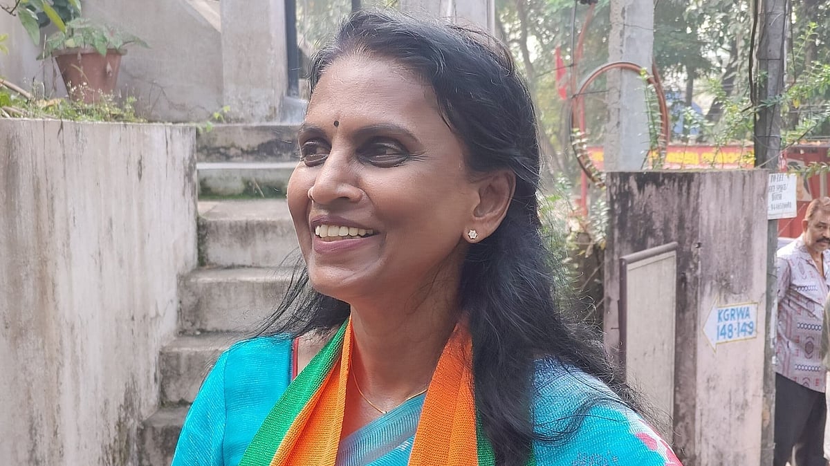 മോദിയെ കാണാനുള്ള കൗണ്‍സിലര്‍മാരുടെ ഡല്‍ഹി യാത്രയില്‍ ആര്‍ ശ്രീലേഖയില്ല, യാത്ര തനിച്ച് വിമാനത്തില്‍ 