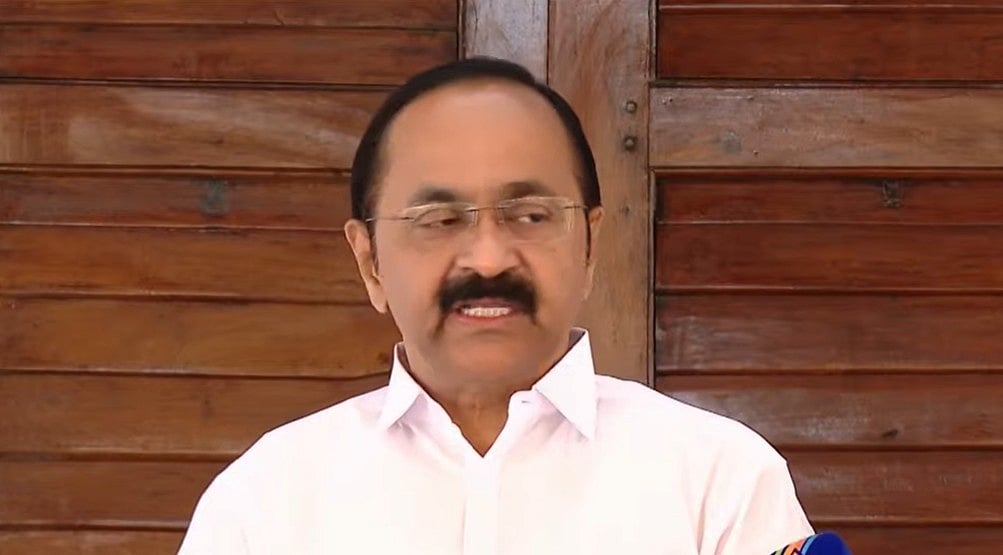 ശബരിമല സ്വര്‍ണക്കൊള്ളയില്‍ എസ്‌ഐടിക്ക് വീഴ്ച, പ്രതികള്‍ക്ക് ജാമ്യത്തിന് അവസരം ഒരുക്കി; പിന്നില്‍ മുഖ്യമന്ത്രിയുടെ ഓഫീസെന്ന് സതീശന്‍