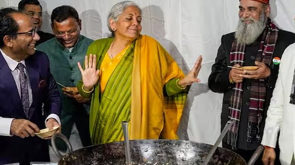 ബ്രിട്ടീഷ് കാലത്ത് തുടങ്ങിയ പതിവ്, പാരമ്പര്യം തെറ്റിക്കാതെ ധനമന്ത്രി; ഹല്‍വ ചടങ്ങും ബജറ്റും തമ്മിലുള്ള ബന്ധമെന്ത്? 