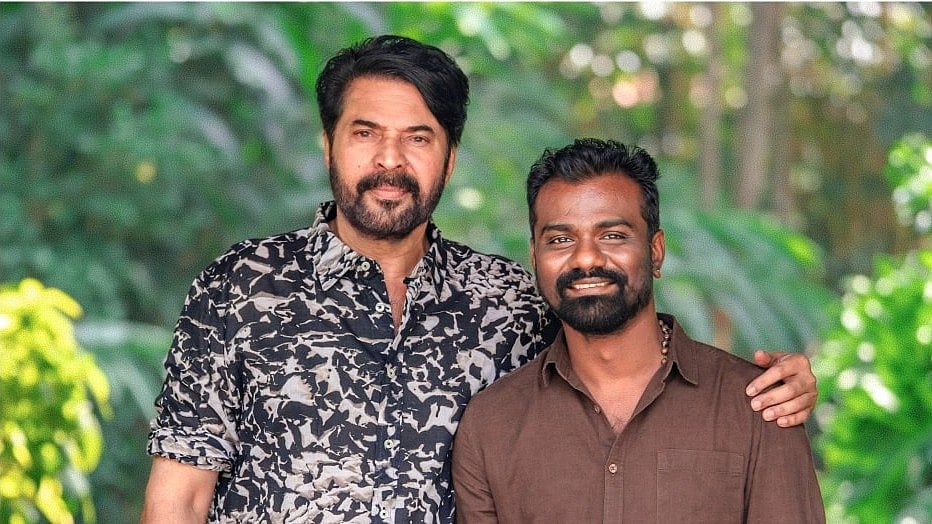 അന്ന് മമ്മൂട്ടിക്ക് വേണ്ടി ധനുഷ് വന്നു, ഇന്ന് തിരിച്ച്; ഏഴ് വർഷത്തിന് ശേഷം തമിഴിലേക്ക് മെ​ഗാസ്റ്റാർ  