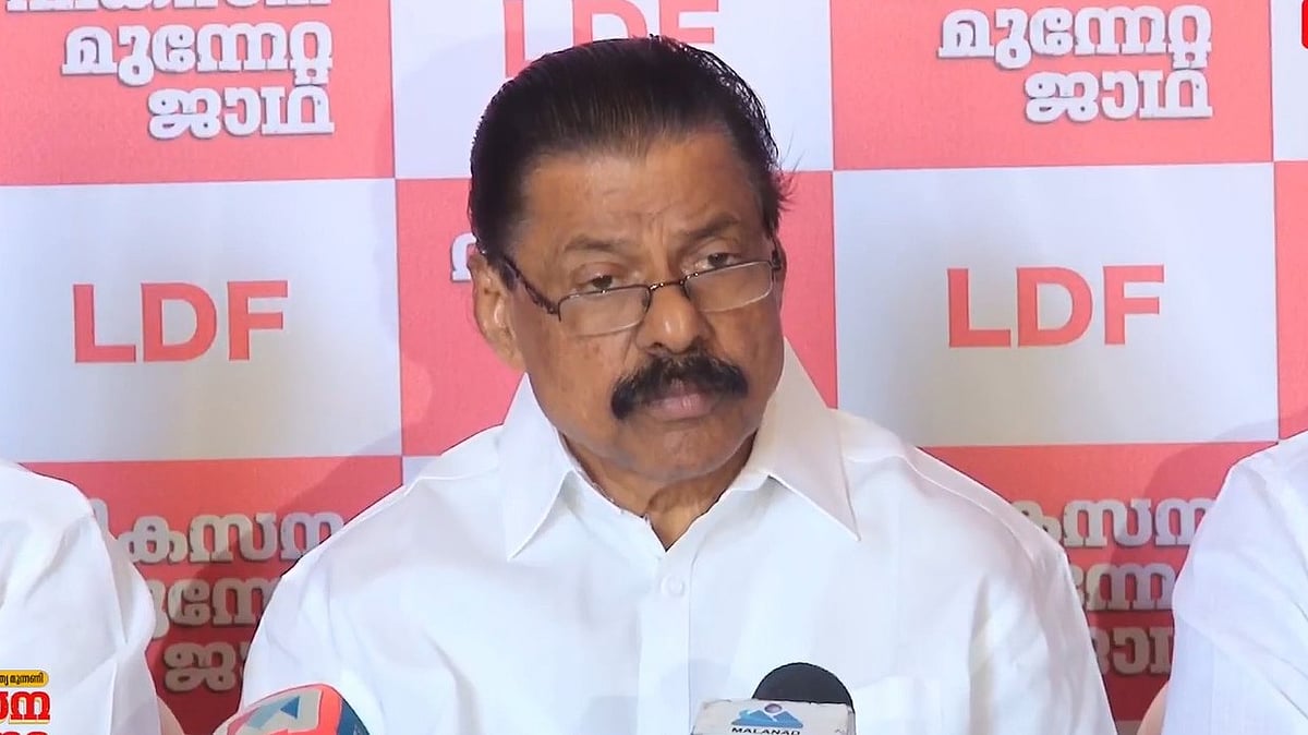 'അവാര്‍ഡിനു വേണ്ടിയല്ല ഞങ്ങള്‍ പൊതു പ്രവര്‍ത്തനത്തിന് ഇറങ്ങിയത്, വിഎസിന്‍റെ കാര്യം കുടുംബത്തിന് തീരുമാനിക്കാം'