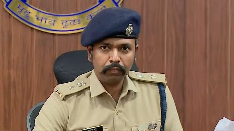 'ക്വട്ടേഷനാണോയെന്ന് വ്യക്തമല്ല,  പൊലീസിന് വീഴ്ചയുണ്ടെങ്കില്‍ നടപടിയെടുക്കും',
പ്രതികള്‍ക്കായി തിരച്ചില്‍ 