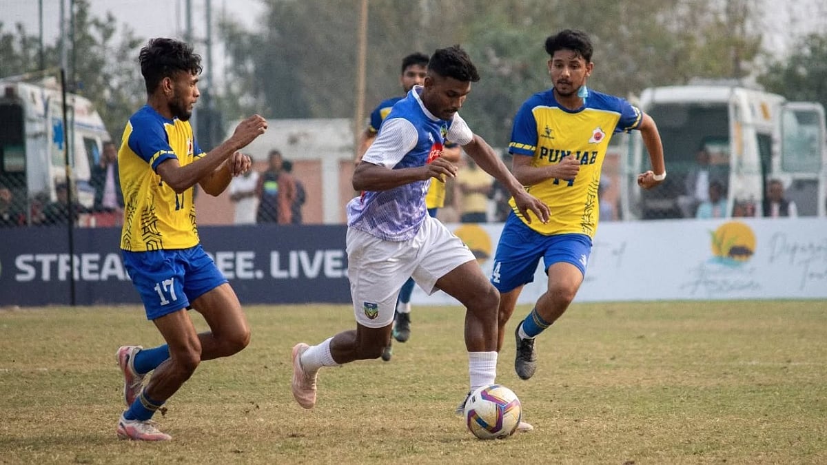 കിരീടം തേടി കേരളം ഇറങ്ങുന്നു; സന്തോഷ് ട്രോഫി ഫൈനല്‍ ഇന്ന്