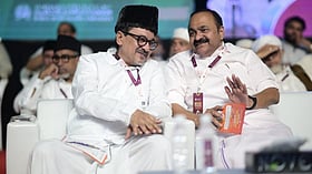 'മുഖ്യമന്ത്രി സ്ഥാനത്തേക്ക് സതീശനെ പിന്തുണച്ചത് അനുചിതം'; സാദിഖലി ശിഹാബ് തങ്ങൾക്കെതിരെ കോൺഗ്രസിനുള്ളിൽ അമർഷം