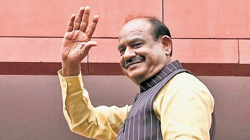 രാജാവിനെക്കാൾ കടുത്ത രാജവാദിയായ ബിര്‍ല; 
ചട്ടം വിട്ട് ചാടിക്കളിക്കുന്ന സ്‌പീക്കര്‍