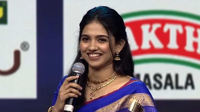'ആ പാട്ട് ഒന്നു കൂടി പാടാമോ' എന്ന് അവതാരകൻ, 'അണ്ണാ വിട്ടുറുങ്കെ' എന്ന് മമിത; ഡാൻസ് ചെയ്ത് ആരാധകരെ കയ്യിലെടുത്ത് താരം