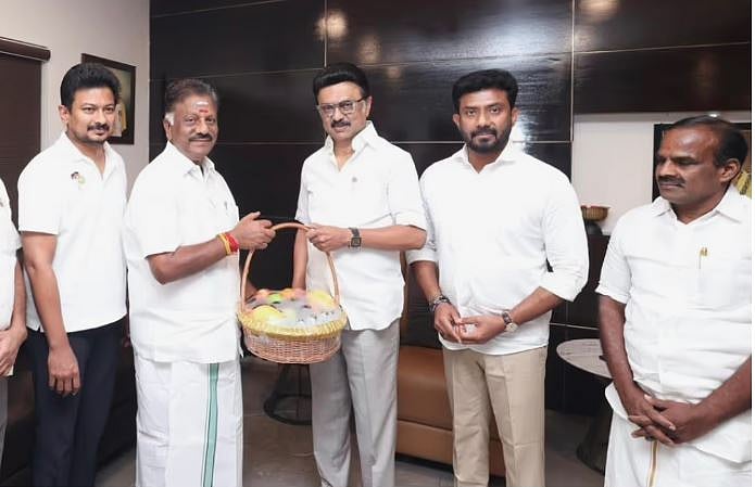 പനീര്‍സെല്‍വം ഡിഎംകെയിലേക്ക്? സ്റ്റാലിനുമായി നിര്‍ണായക ചര്‍ച്ച