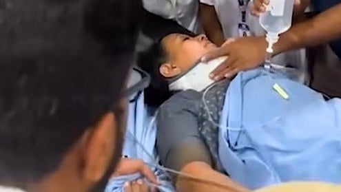'ഡിസ്ചാര്‍ജ് സമയം പത്തു മണി; പുലര്‍ച്ചെ നാലിന് ആരോടും പറയാതെ എഴുന്നേറ്റ് കുളിച്ച് ആരോഗ്യമന്ത്രി സ്വന്തം കാറില്‍ തിരുവനന്തപുരത്തേക്ക് പോയി'