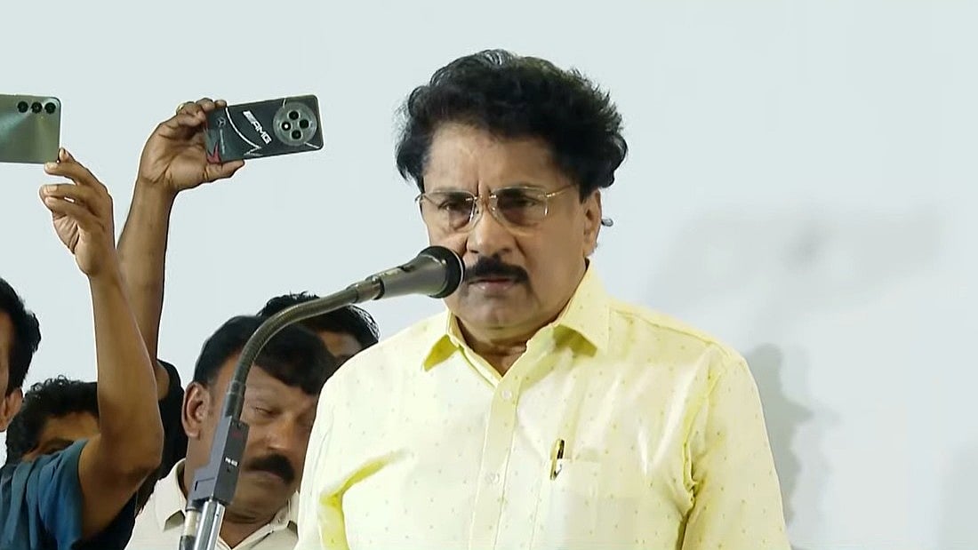 'മദ്യപാന സദസ്സില്‍ സെക്രട്ടറിയെ തീരുമാനിക്കുന്ന അവസ്ഥ'; സിപിഎമ്മിനെതിരെ പി കെ ശശി; 'വിമത കൂട്ടായ്മയല്ല, വിപ്ലവകാരികളുടെ കണ്‍വെന്‍ഷന്‍'
