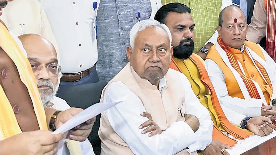 ആരാകും മുഖ്യമന്ത്രി?; നിതീഷ് കുമാറിന് പകരം യുവ വനിതാ നേതാവും പരിഗണനയില്‍; തിരക്കിട്ട നീക്കങ്ങള്‍