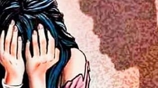 'മലയാളി യുവതി ബം​​ഗളൂരുവിൽ ബലാത്സം​ഗത്തിന് ഇരയായി; പരാതിയിൽ നിന്ന് പിന്മാറിയില്ലെങ്കിൽ കൊല്ലുമെന്ന് ഭീഷണി'
