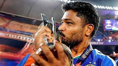 'ചേട്ടന്' ജന്മനാടിന്റെ ആദരവ്, സഞ്ജുവിനെ കെസിഎ ആദരിക്കും