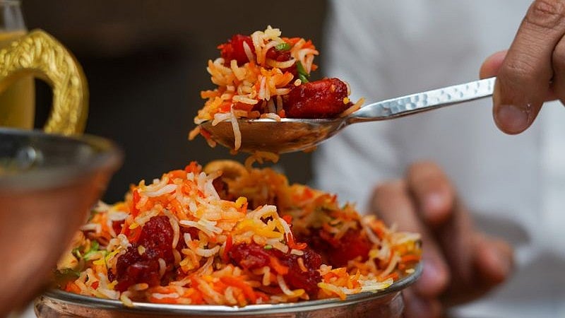 കൊതി സഹിക്കാൻ വയ്യേ? ബിരിയാണി ഹെൽത്തി ആയി കഴിക്കാം, ചില ടിപ്സ്