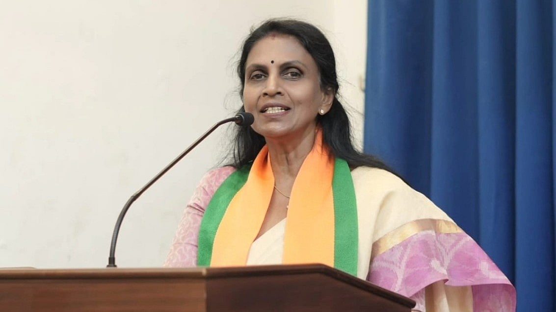 ലൗജിഹാദിനോട് പോലും കണ്ണടയ്ക്കുന്ന സർക്കാർ; കേരളത്തിൽ സ്ത്രീ സുരക്ഷയില്ല : ആരോപണവുമായി ആർ ശ്രീലേഖ