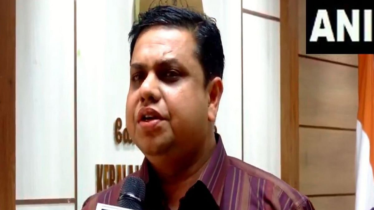 'സഞ്ജു ലോകകപ്പ് വാങ്ങുന്നത് കാണാന്‍ കഴിഞ്ഞത്, കുടുംബ വിളക്ക് കാണാന്‍ കഴിഞ്ഞത് എല്‍ഡിഎഫ് ഭരണമായതുകൊണ്ട്;  പ്രചാരണം നടത്തുന്നതിന് തടസം എന്ത്?'
