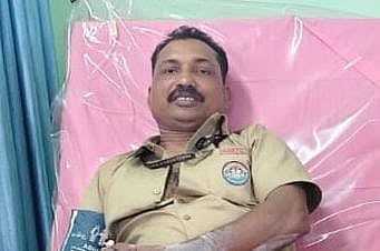കടന്നൽ കുത്തേറ്റ സ്ത്രീക്ക് രക്ഷകനായി കെഎസ്ആർടിസി ഡ്രൈവർ 