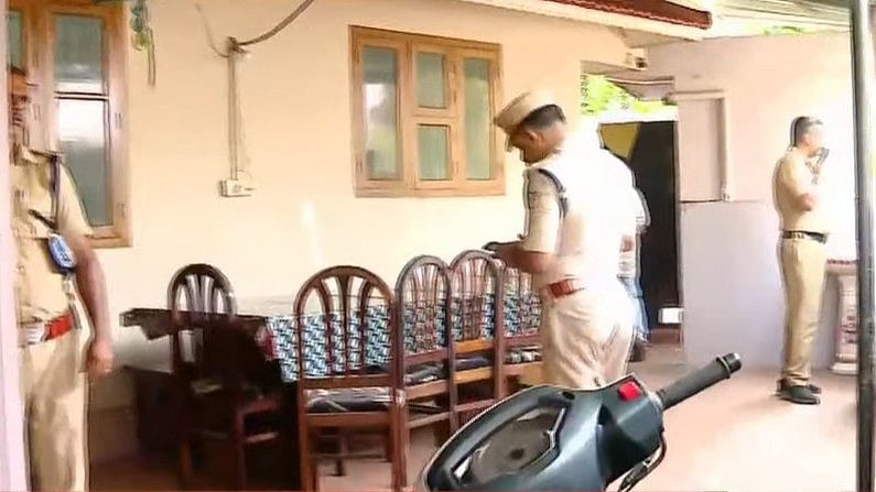 16 കാരിയെ കഴുത്തുഞെരിച്ച് കൊന്നു; ബന്ധുവായ യുവാവ് ജീവനൊടുക്കി