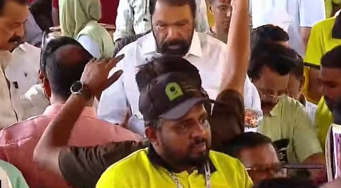 'വാല്പ്പാറ അപകടത്തിൽ സമഗ്ര അന്വേഷണം; വിദ്യാർഥികൾക്ക് കൗൺസിലിങ്; നഷ്ടപരിഹാരം നൽകും'