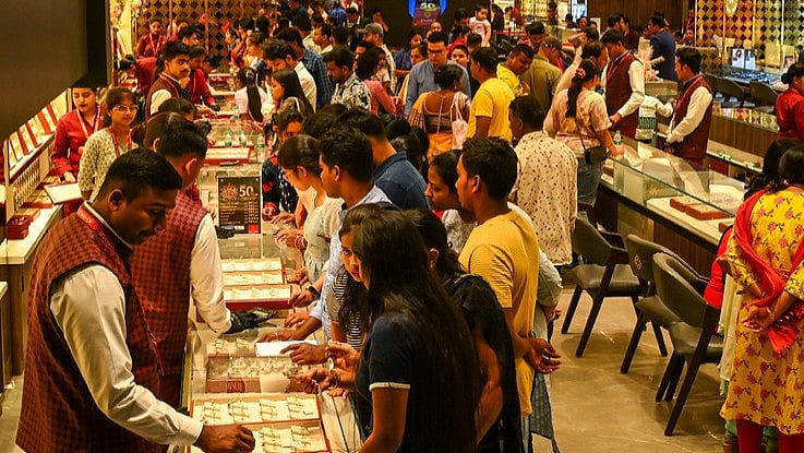 20,000 കോടി രൂപ കടക്കും; അക്ഷയ തൃതീയയില്‍ സ്വര്‍ണം, വെള്ളി വില്‍പ്പന റെക്കോര്‍ഡ് ഇടും; പ്രതീക്ഷയോടെ കച്ചവടക്കാര്‍ 