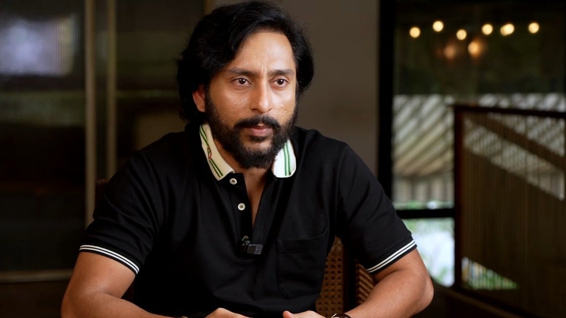 'സൂര്യ ഫാൻസ് മാത്രമാണ് ഞങ്ങളെ തെറി വിളിച്ചത്, അത് ഞങ്ങളുടെ തെറ്റാണ്'; 'കറുപ്പി'ലെ ആ പാട്ടിനെക്കുറിച്ച് ആർ ജെ ബാലാജി