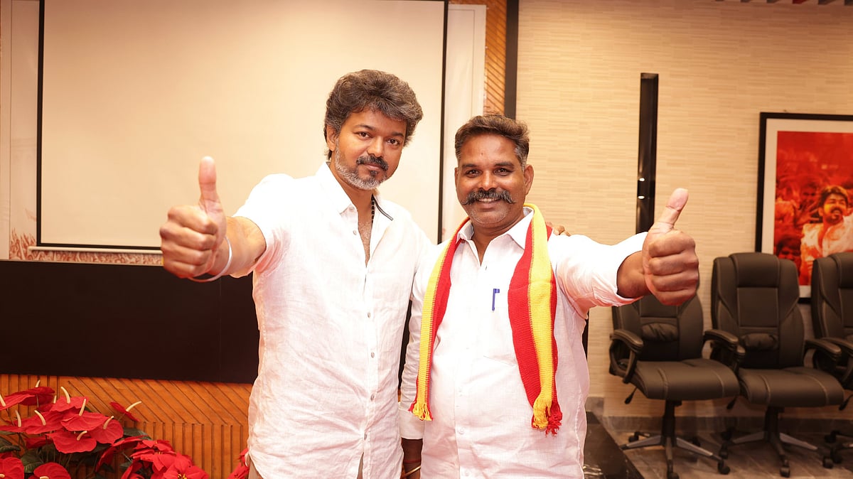 'വിസിൽ വേണ്ട, ടിവി മതി!'; ടിവികെ സ്ഥാനാർഥിയുടെ പത്രിക തള്ളി, സ്വതന്ത്രന് പിന്തുണയുമായി വിജയ് 
