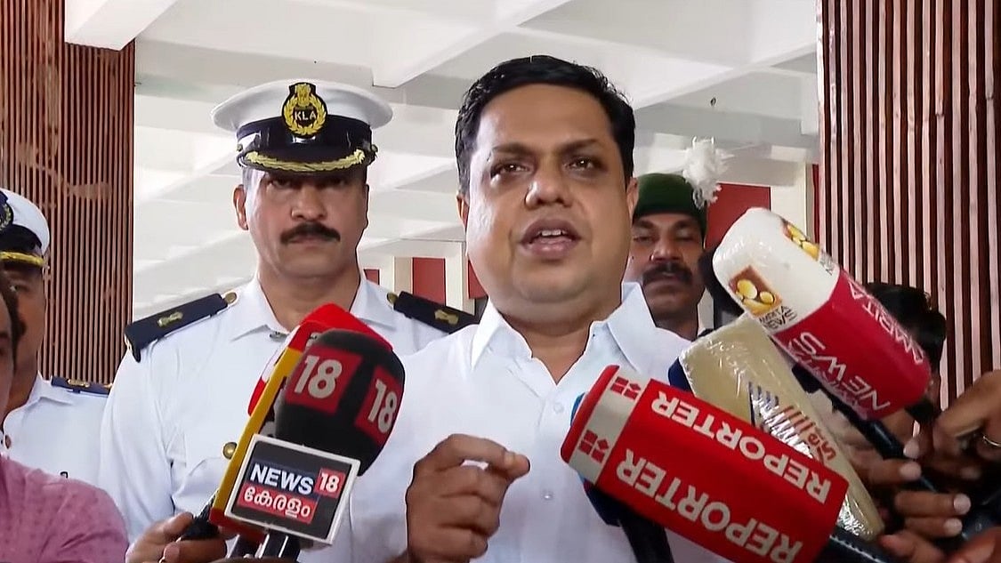 വീണാ ജോര്‍ജിനെ കെഎസ് യു പ്രവര്‍ത്തകര്‍ ആയുധവുമായി ആക്രമിച്ചു എന്ന് എവിടെയും പറഞ്ഞിട്ടില്ല: സ്പീക്കര്‍ ഷംസീര്‍
