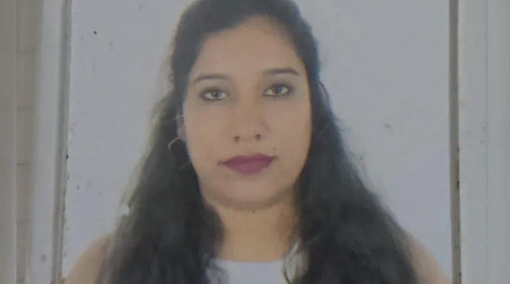രക്തത്തില്‍ കുളിച്ച് 34കാരിയുടെ നഗ്നമൃതദേഹം; മുറി പൂട്ടിയിട്ട നിലയില്‍; അന്വേഷണം