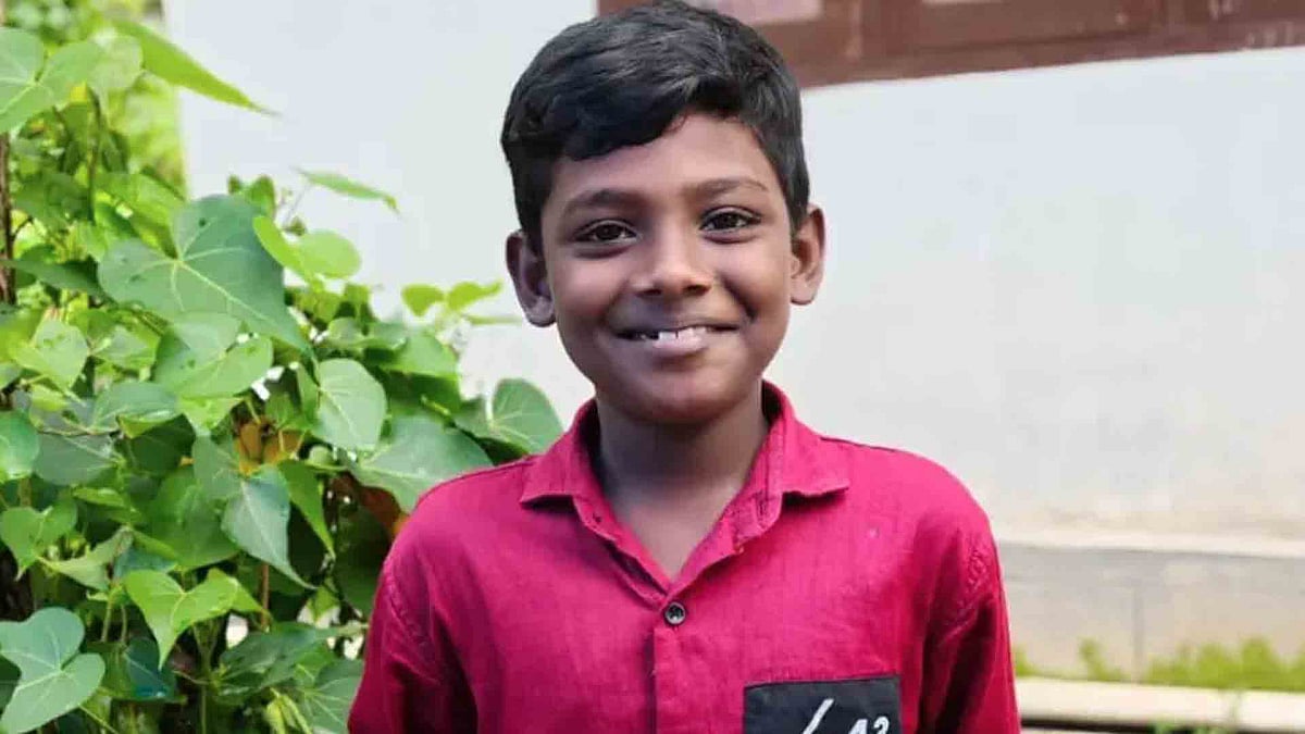 തെരുവ് നായ കുറുകെ ചാടി; ഓട്ടോ മറിഞ്ഞ് 10 വയസുകാരന് ദാരുണാന്ത്യം 