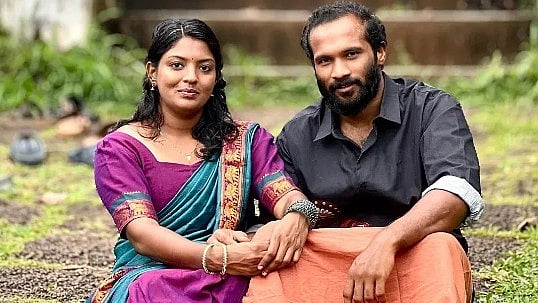തൃശൂരില്‍ യുവതി ഭര്‍തൃവീട്ടില്‍ കൊല്ലപ്പെട്ട നിലയില്‍; ഭര്‍ത്താവ് ഒളിവില്‍ 