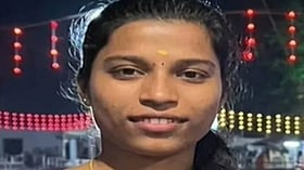 വിദേശത്തേക്ക് പോകാന്‍ ബംഗളൂരുവിലെ ജോലി രാജിവച്ച് നാട്ടിലെത്തി; നഴ്‌സ് അമീബിക് മസ്തിഷ്‌ക ജ്വരം ബാധിച്ച് മരിച്ചു