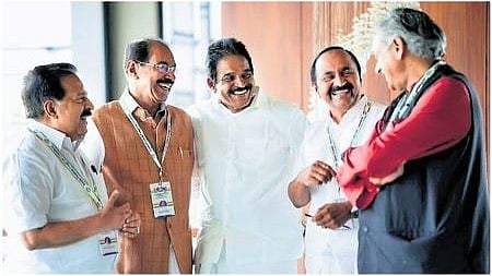 'ജനവികാരം സതീശനൊപ്പം, എംഎല്എമാര് കെസിക്കൊപ്പം'; മുഖ്യമന്ത്രി ചര്ച്ചയില് ഇന്ന് നിർണായകം, പ്രഖ്യാപനം കാത്ത് കേരളം