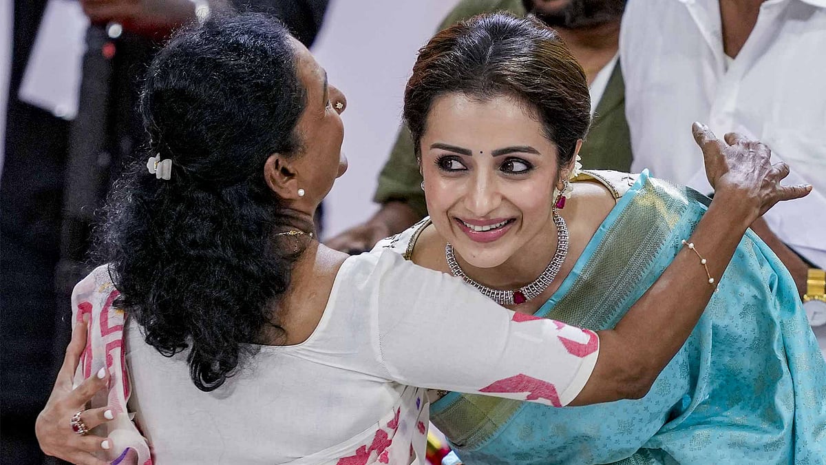 'ഭാര്യയും ജന്മം നല്‍കിയ മക്കളും എവിടെ?';  തൃഷ വന്നതും സംഗീത വരാത്തതും വിമര്‍ശിച്ച് ആരാധകര്‍ 