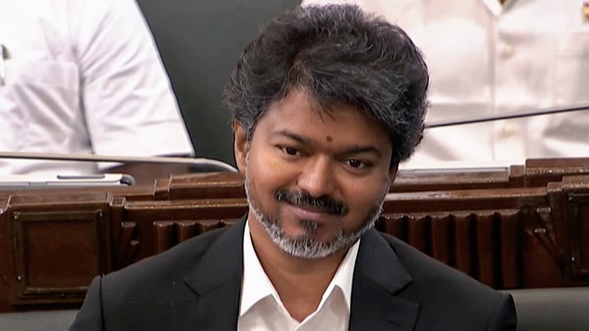 നീറ്റ് പരീക്ഷ നിര്ത്തലാക്കണം, പന്ത്രണ്ടാം ക്ലാസിലെ മാര്ക്കിന്റെ അടിസ്ഥാനത്തില് പ്രവേശനം അനുവദിക്കണം: കേന്ദ്രത്തോട് വിജയ്