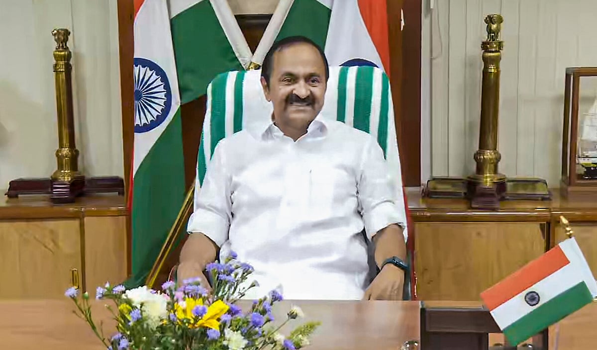 'രക്ഷാപ്രവര്‍ത്തനത്തില്‍' പുനരന്വേഷണം; ആശാവര്‍ക്കര്‍മാര്‍ക്ക് 3,000 കൂട്ടി; ധവളപത്രം പുറത്തിറക്കും