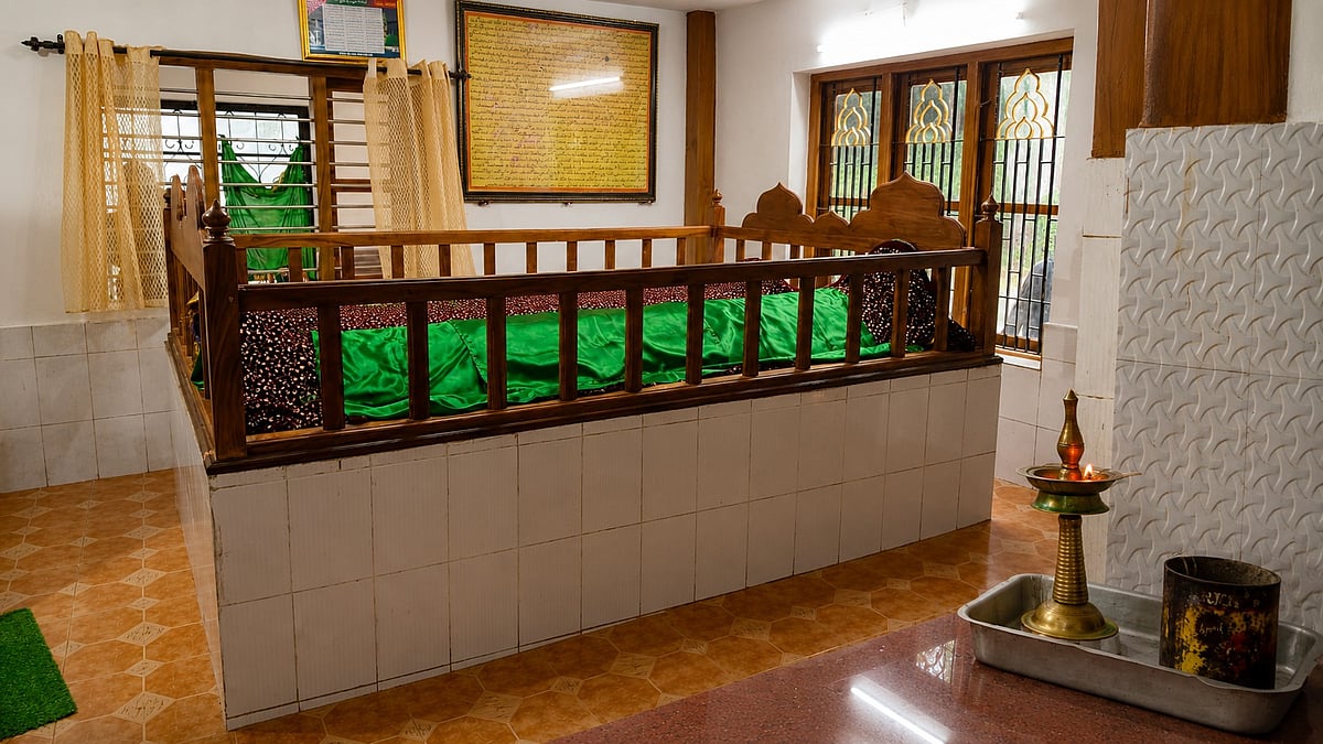 കേരള ഗ്രാമത്തിന് ആത്മീയ കാവലായി ബലൂചിസ്‌താൻ ദമ്പതികൾ; വയനാടൻ മണ്ണിൽ അലിഞ്ഞുചേർന്ന ഒരു പുണ്യചരിത്രം