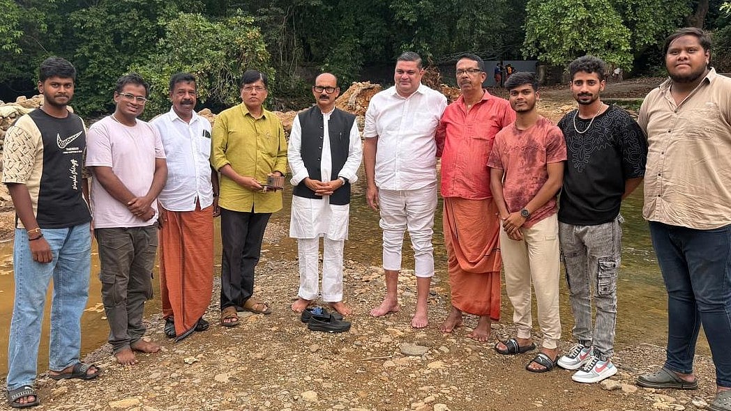 കൊട്ടിയൂർ ബാവലിക്കെട്ടിന് പൊന്നമ്പിലാത്ത് പാറപ്രവൻ കുടുംബമെത്തി