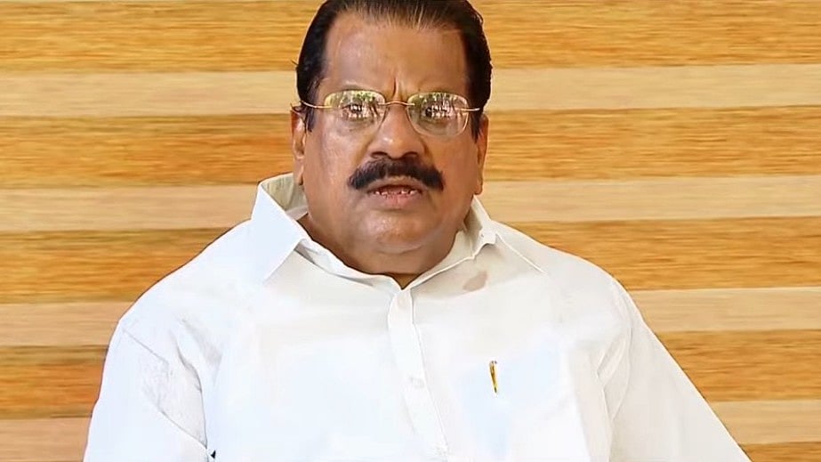 'ക്ഷുഭിതരായ ജനക്കൂട്ടത്തിന് നേരെ ഇഡി ഉദ്യോഗസ്ഥര്‍ കാറും എടുത്ത് പോകാമോ?; ഏത് ഗാന്ധിയന്മാരും പ്രതികരിച്ച് പോകില്ലേ?'