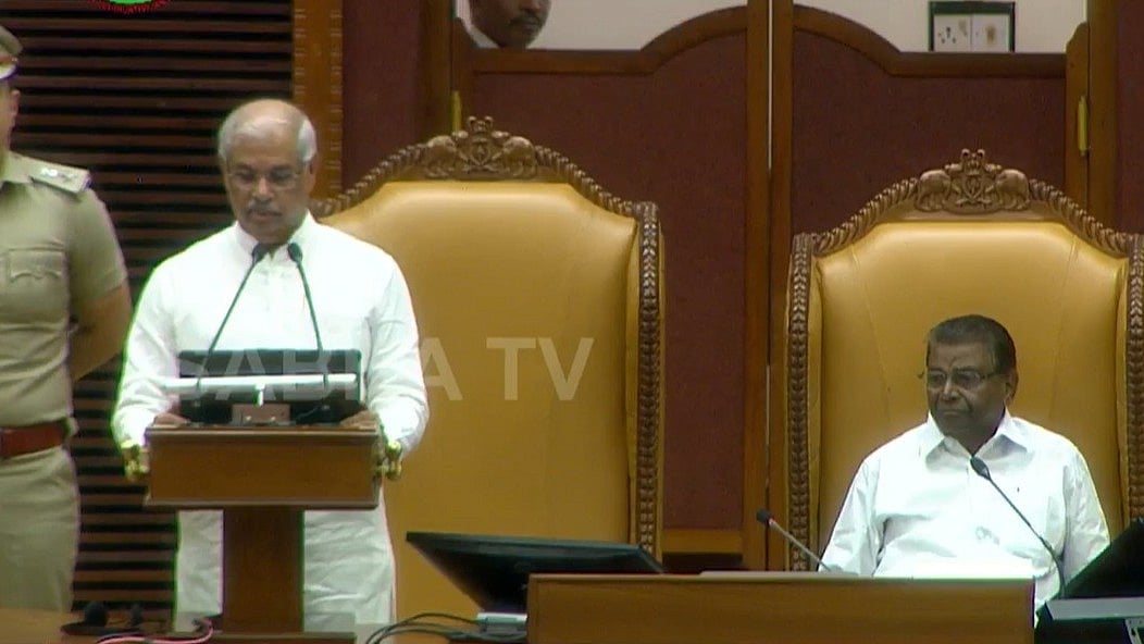 സ്ത്രീകൾക്ക് സൗജന്യ ബസ് യാത്ര, ക്ഷേമപെൻഷൻ 3000 രൂപ, പെൺകുട്ടികൾക്ക് ആർത്തവ അവധി; യുഡിഎഫ് സർക്കാരിന്റെ നയപ്രഖ്യാപനം