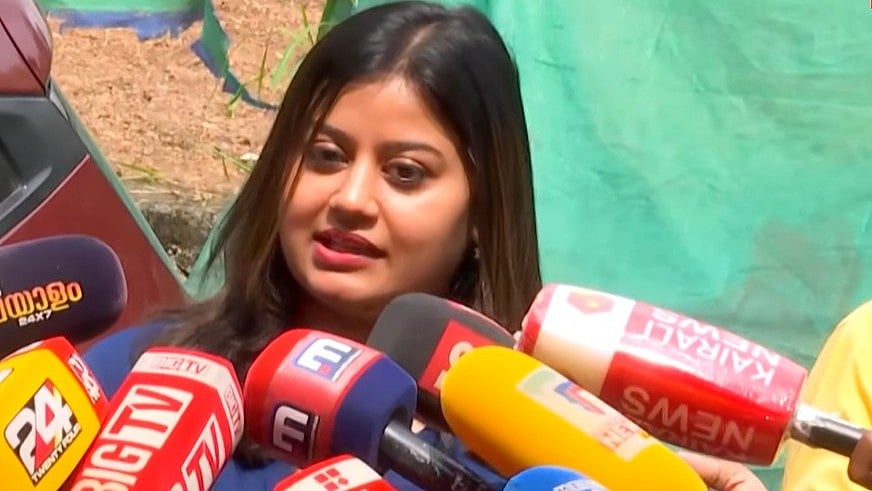 'നീ എന്തിനാണ് അമ്പലത്തിനൊക്കെ എതിര് നിക്കണത് ?'; നടി വിളിച്ച് ഭീഷണിപ്പെടുത്തിയെന്ന് അൻസിബ