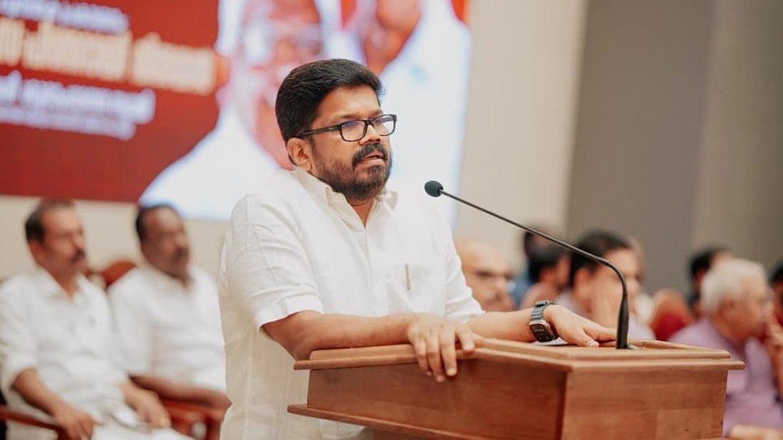 'വ്യാഖ്യാനപടുക്കള്‍ സ്വല്പം മാറിനിന്ന് കരയുക'; നവീൻ ബാബു വിഷയത്തിൽ പ്രതികരണം വളച്ചൊടിച്ചെന്ന് കെ കെ രാഗേഷ് 