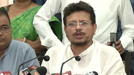 പവാറിന്റെ വഴിയോ മമത, പാര്‍ട്ടിയും ചിഹ്നവും നഷ്ടമാകുമോ?;  ബംഗാളില്‍ ഋതബ്രത പ്രതിപക്ഷ നേതാവ്