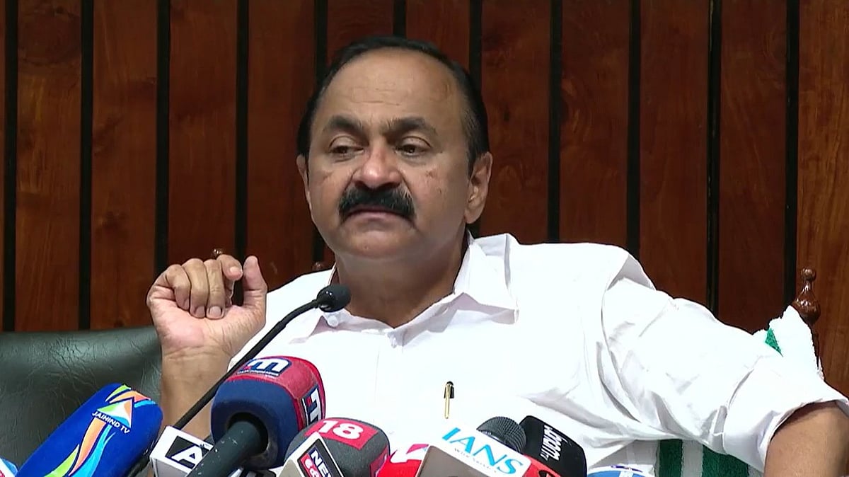 ബജറ്റ് തയാറാക്കുന്ന തിരക്കില്‍, മുഖ്യമന്ത്രിയെ വെള്ളിയാഴ്ച വരെ നേരിട്ട് കാണാന്‍ കഴിയില്ല; സന്ദര്‍ശകര്‍ക്ക് നിയന്ത്രണം 